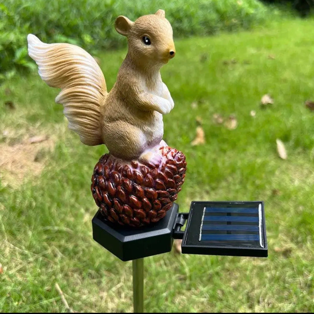 🐿️ Садовий світильник на сонячній батареї «Білка»