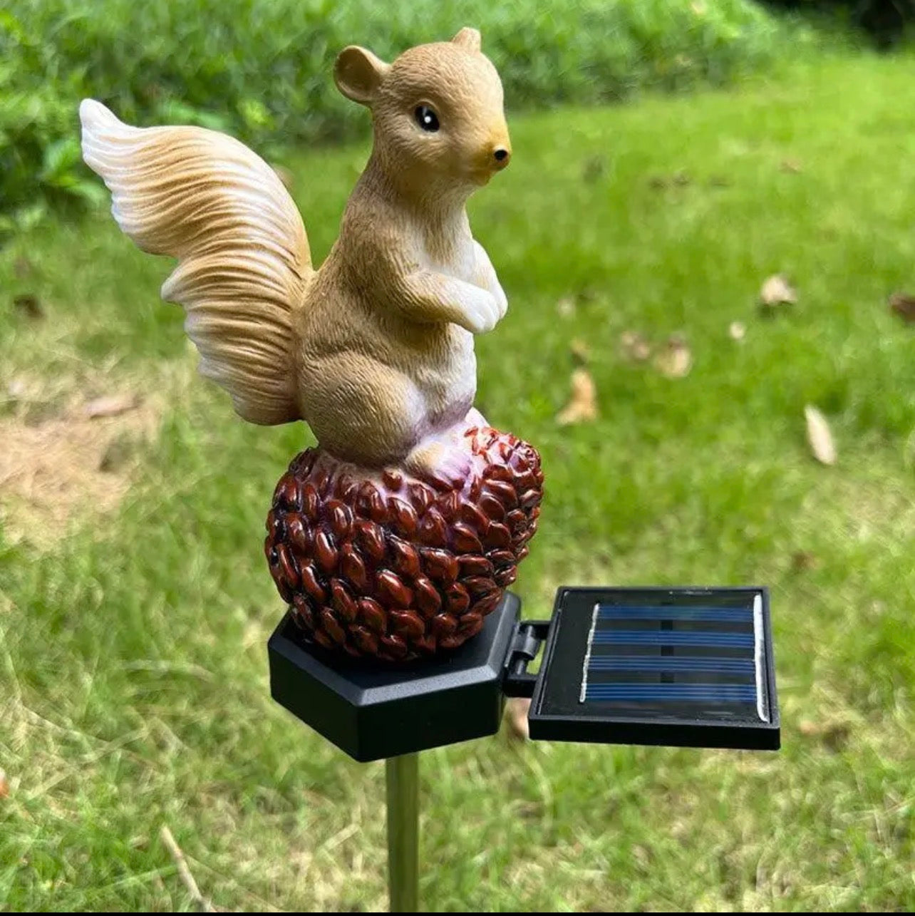 🐿️ Садовий світильник на сонячній батареї «Білка»